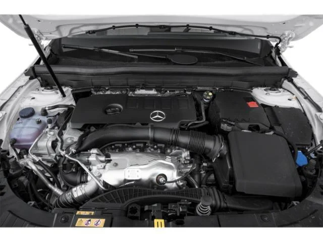 Used 2022 Mountain Grey Metallic Mercedes-Benz GLB 250 image 7