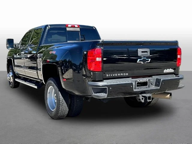 Used 2016 Black Chevrolet High Country image 5
