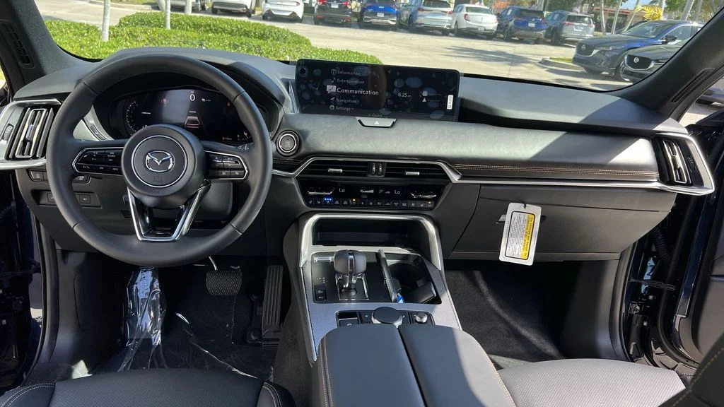 2025 Mazda CX-90 Premium Package - Photo 36