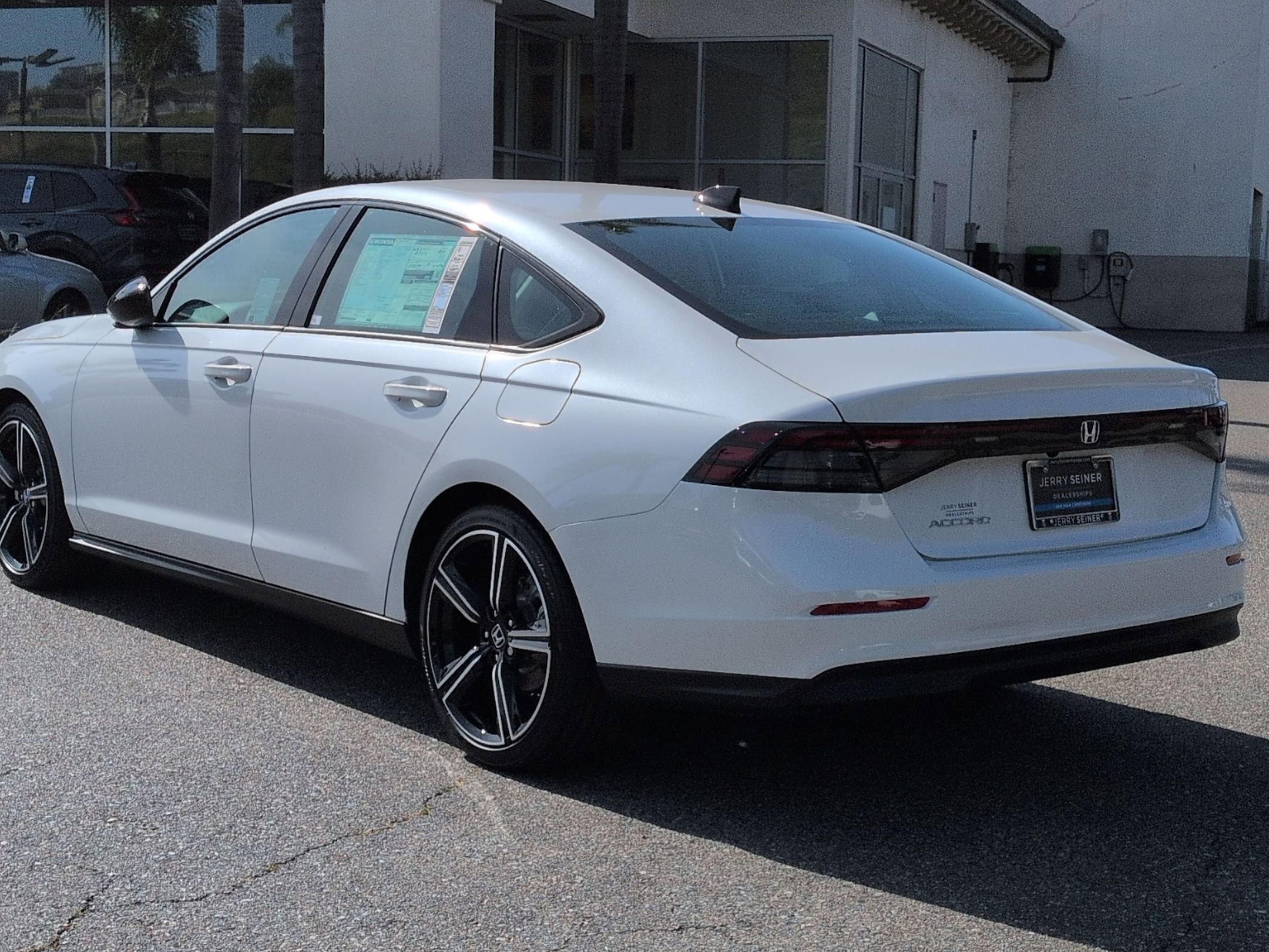 New 2026 Platinum White Pearl Honda SE image 11