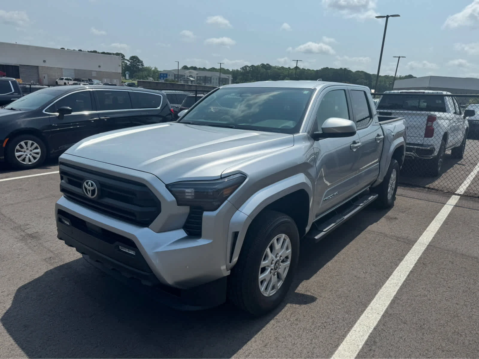 Used 2025 Toyota Tacoma SR5 with VIN 3TMLB5JN8SM143986 for sale in Little Rock