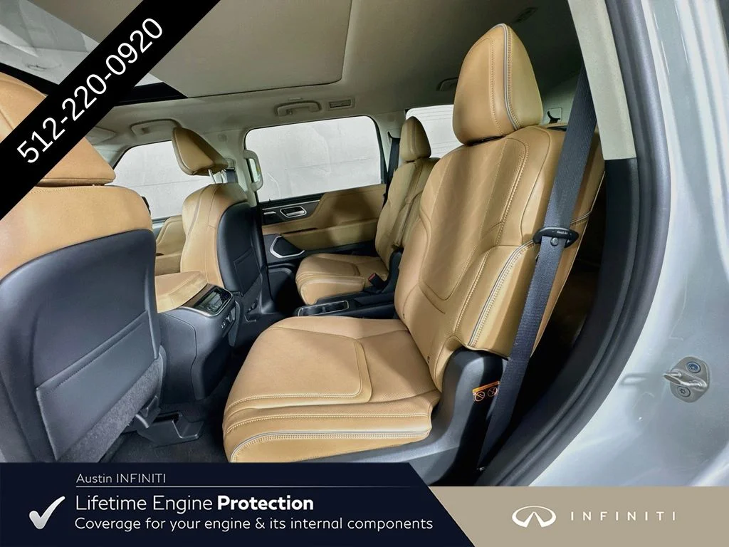 New 2027 White INFINITI LUXE image 32