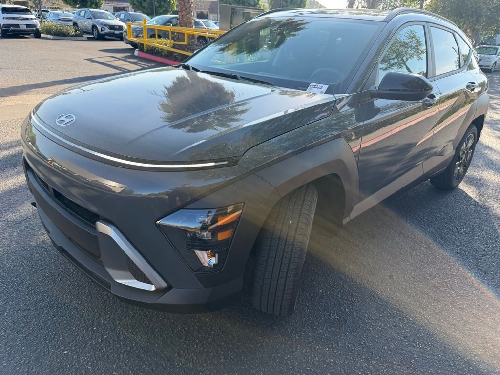 Used 2026 Gray Hyundai SEL Sport image 2