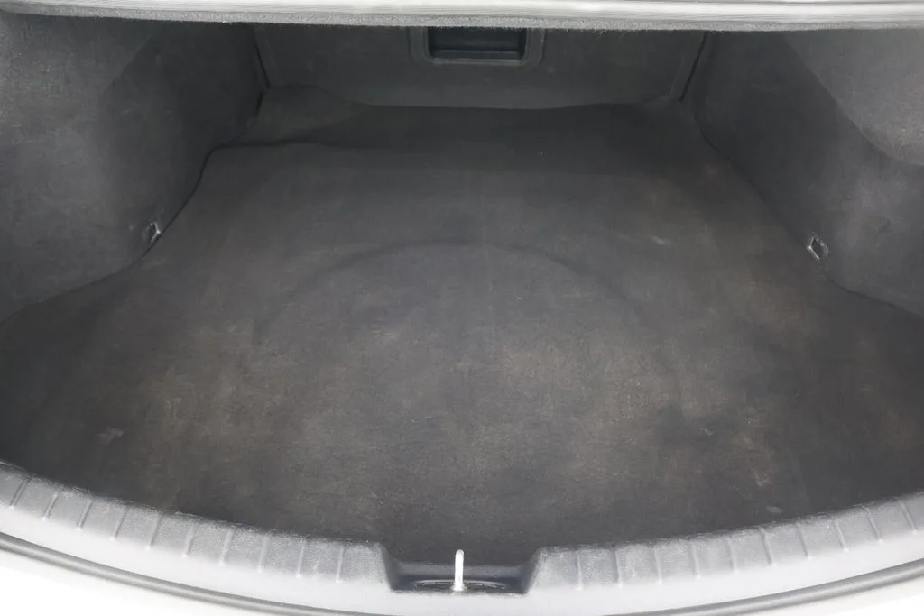 Used 2019 White Kia Technology image 22