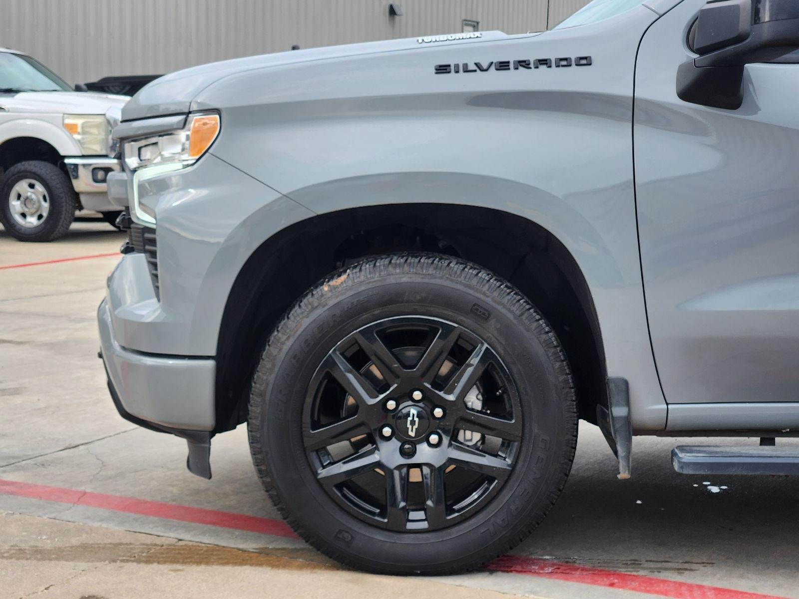 2024 Chevrolet Silverado 1500 photo 9 of 33