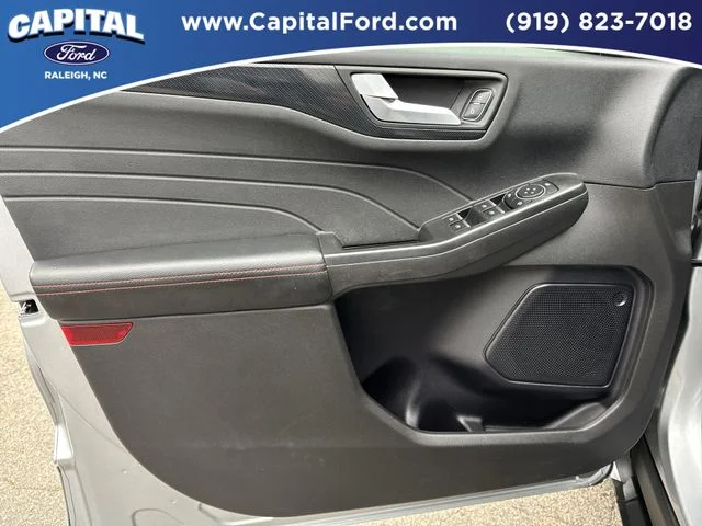 Used 2023 Silver Ford ST-Line image 19