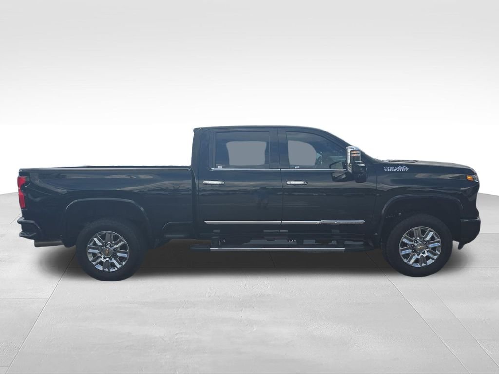 Used 2024 Black Chevrolet High Country image 6