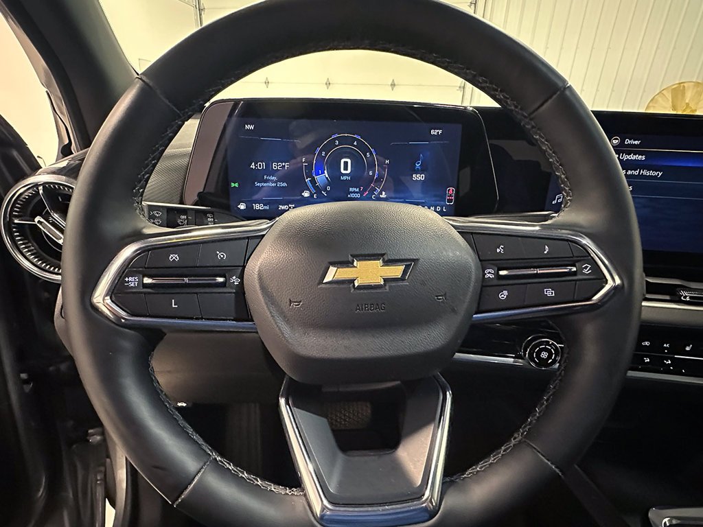 Used 2025 Gray Chevrolet LT image 33
