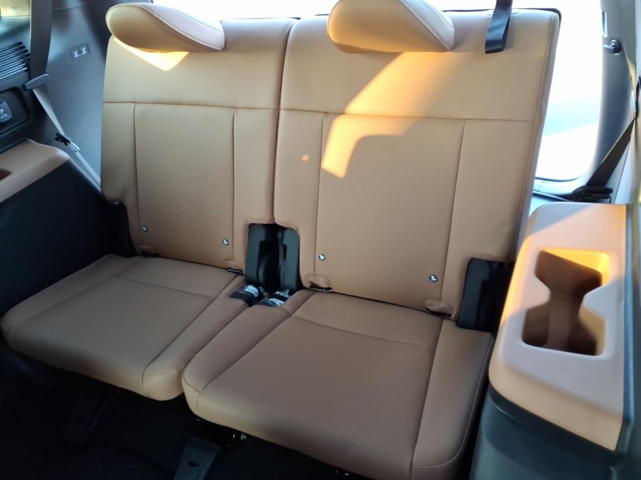 New 2026 Serenity White Pearl Hyundai Calligraphy AWD image 6