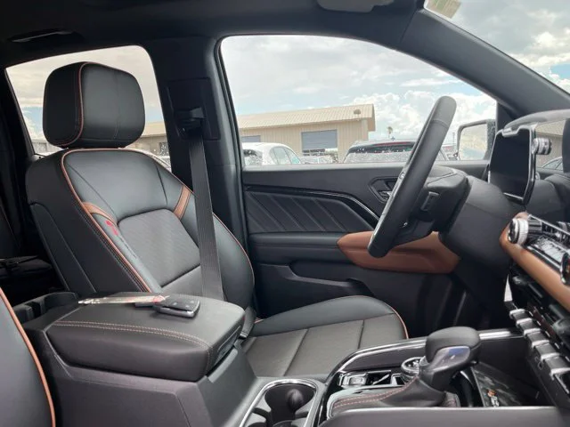 2026 GMC Canyon AT4 - Photo 17