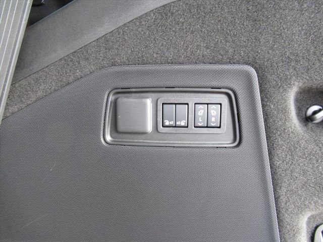 2026 Cadillac Escalade Platinum Sport - Photo 38