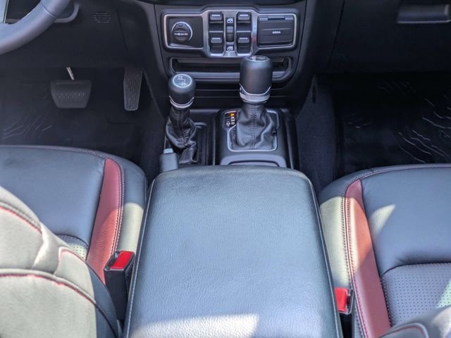 Used 2023 Gray Jeep Sport S image 19