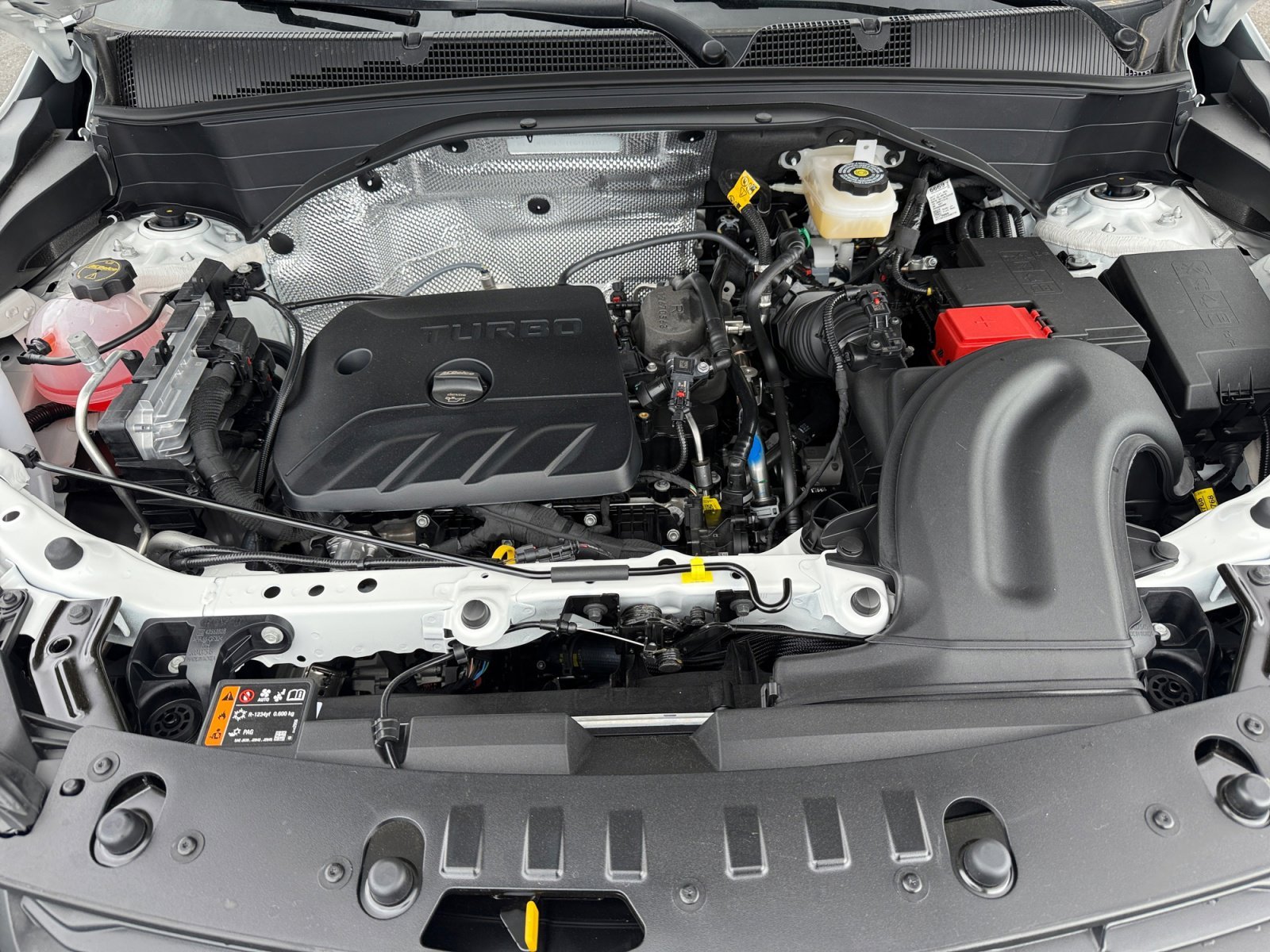 New 2026 Summit White Chevrolet LT image 20