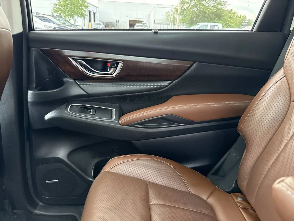Used 2023  Subaru Touring image 18