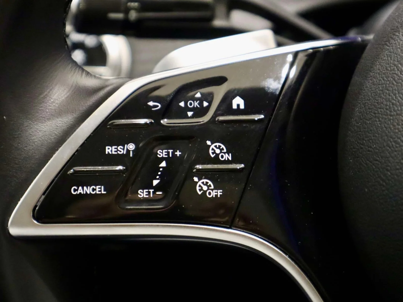 Used 2025 Polar White Mercedes-Benz E 350 RWD Sedan image 30