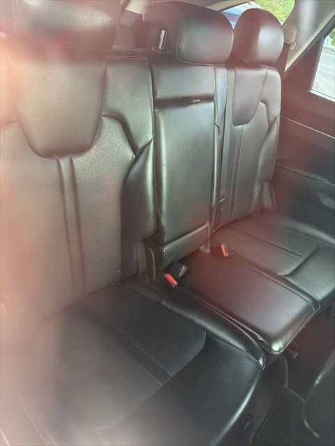 Used 2022 Silver Kia S image 17