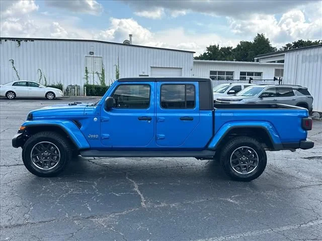 Used 2022 Blue Jeep Overland image 7