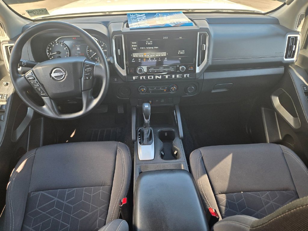 Used 2025 White Nissan SV image 8