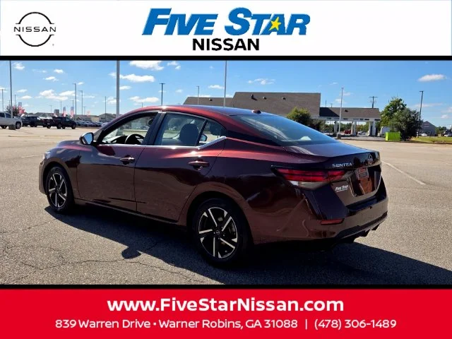 Used 2025  Nissan SV image 9
