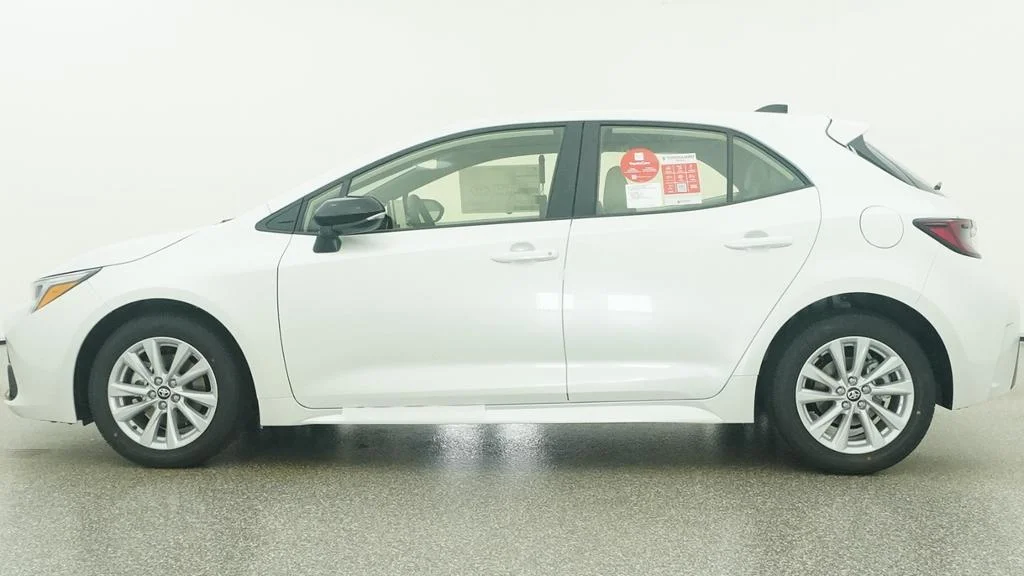 New 2027 Wind Chill Pearl Toyota SE image 2
