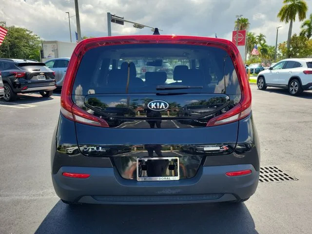 Used 2021 Black Kia S image 5