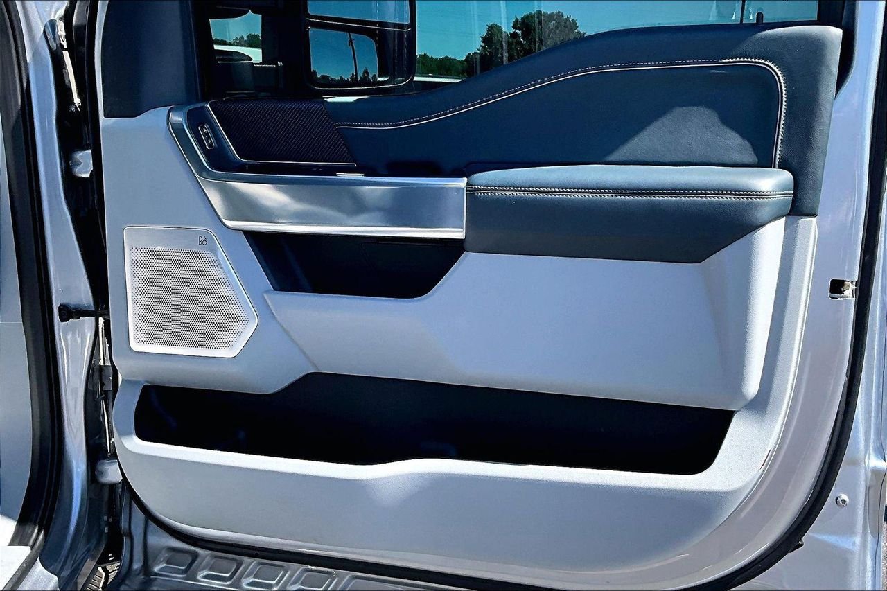 Used 2024 ICONIC SILVER Ford Limited image 31