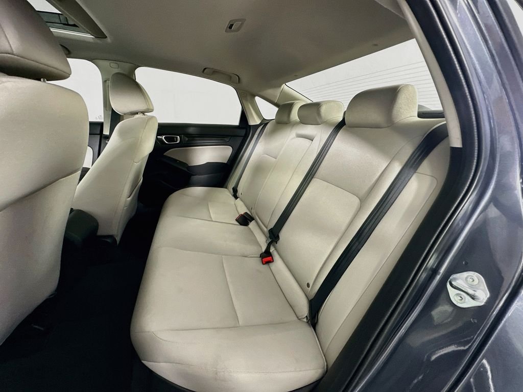 Used 2022  Honda EX image 25