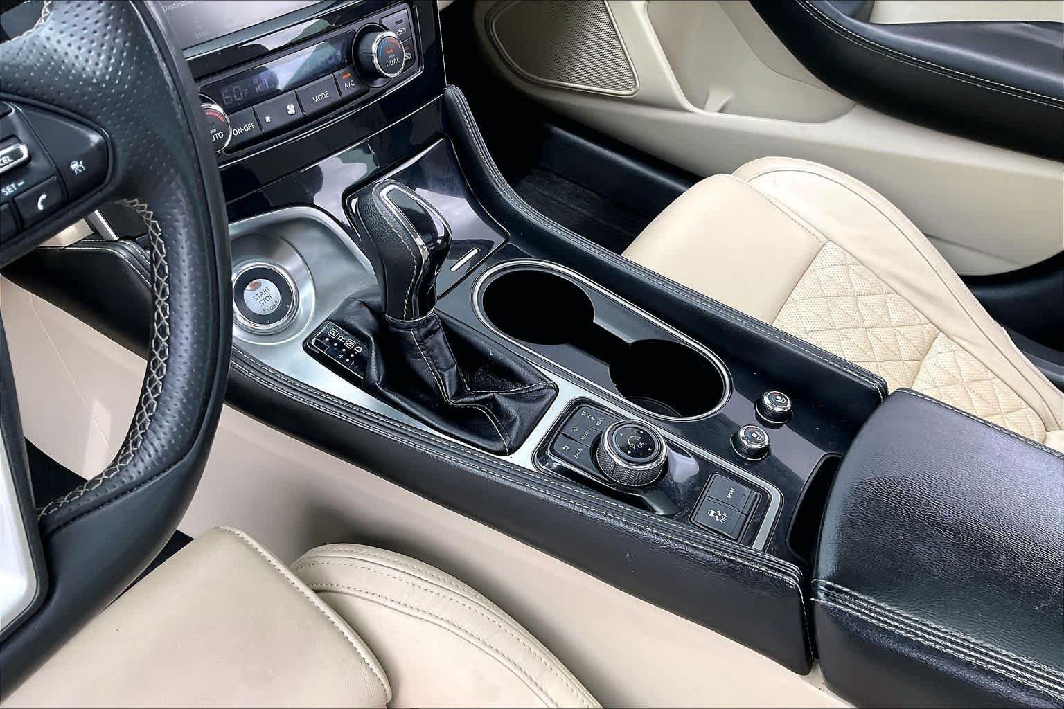 Used 2022 Pearl White Tricoat Nissan Platinum image 17