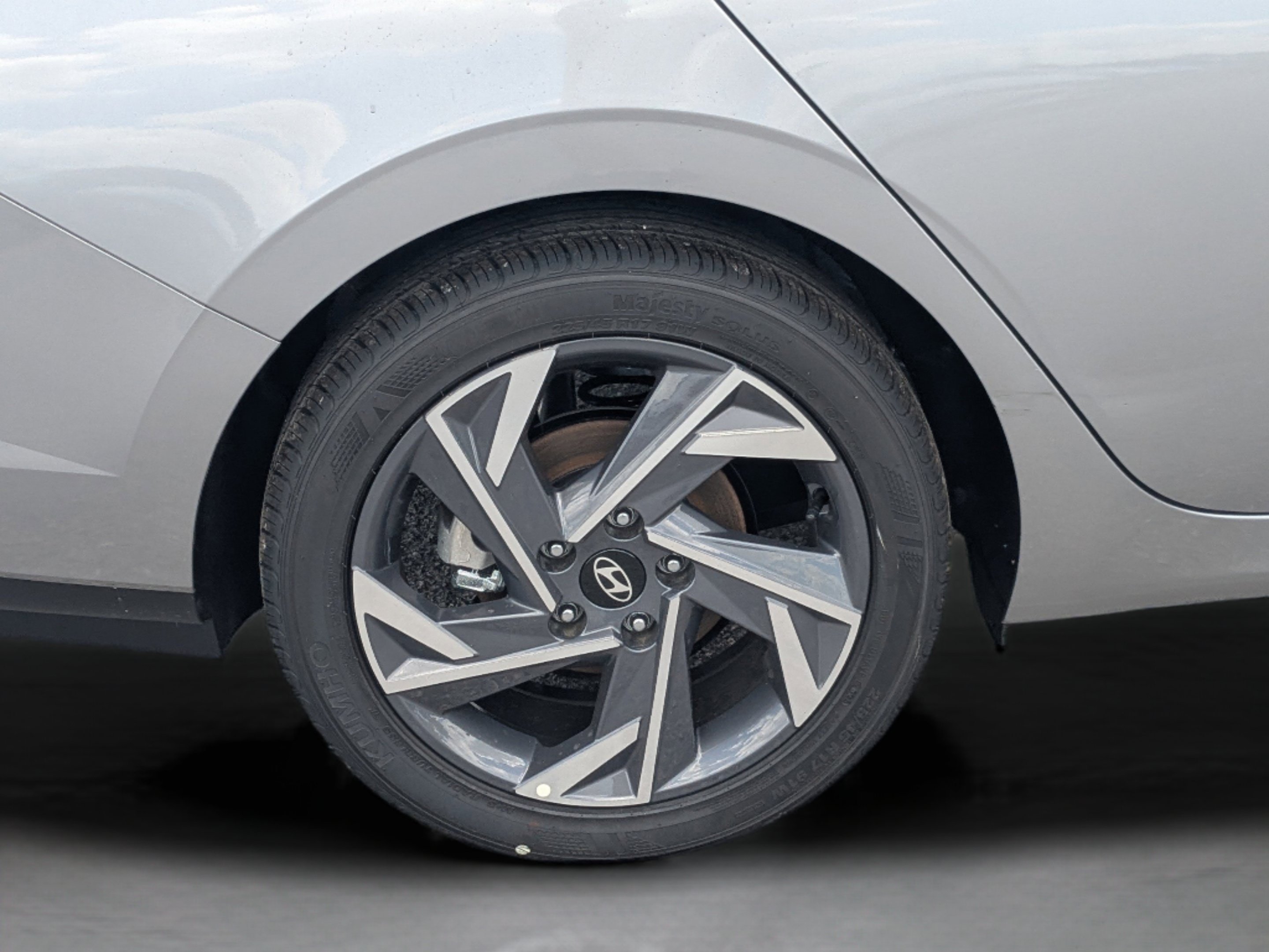 Used 2025 Fluid Metal Hyundai SEL Sport image 27