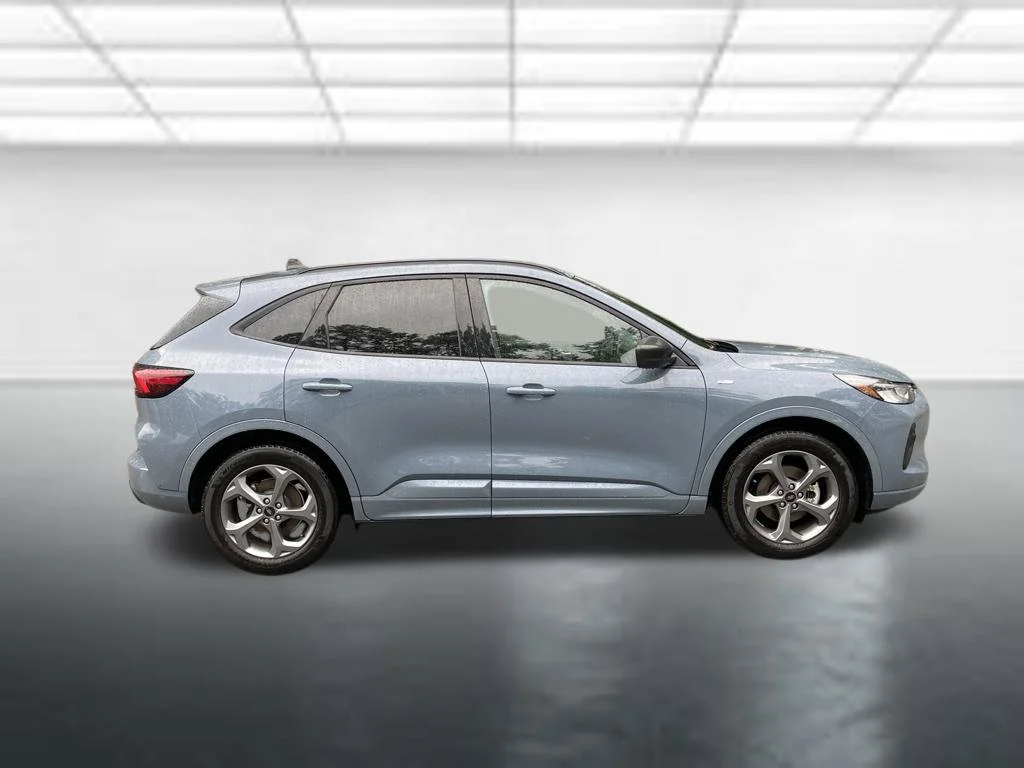Used 2024 Blue Ford ST-Line image 6