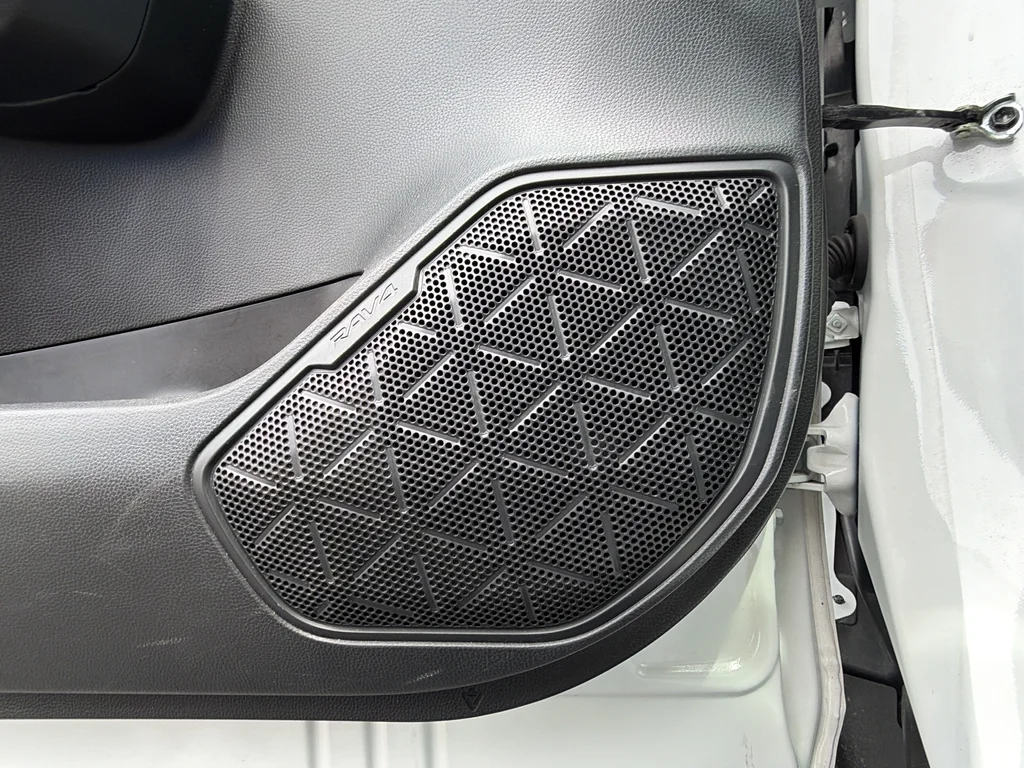 Used 2024 White Toyota Adventure image 32