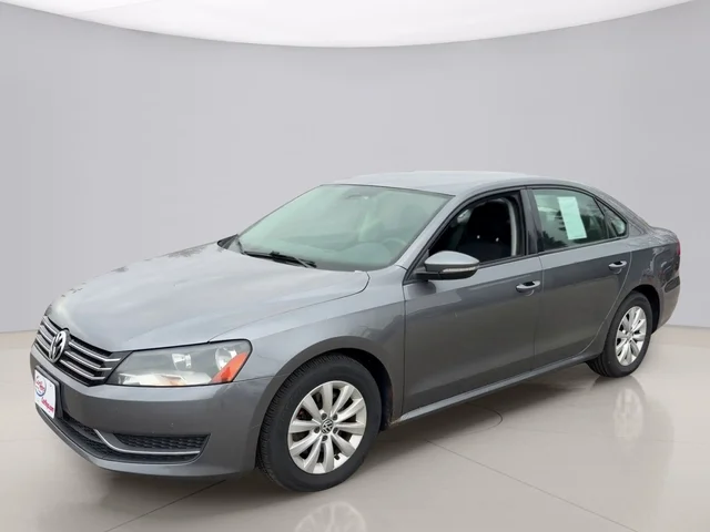 Pre-Owned 2012 Volkswagen Passat S