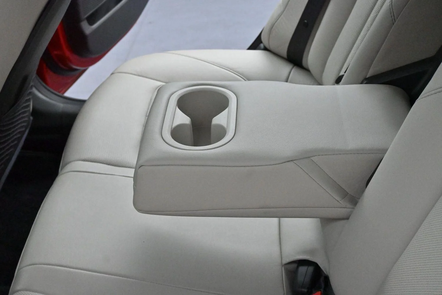 Used 2020  Hyundai SEL image 32