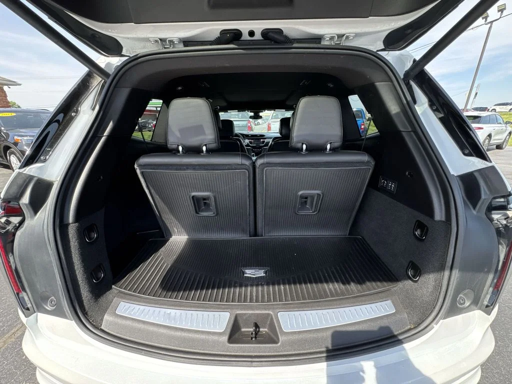 Used 2024 White Cadillac Sport image 27
