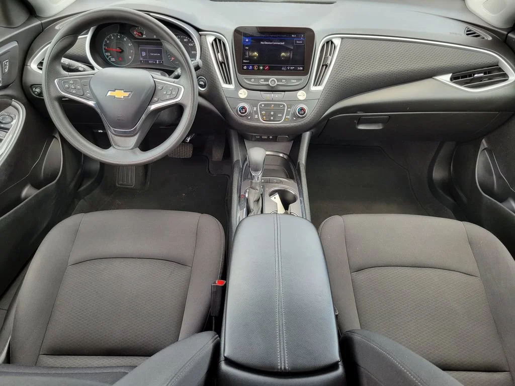 Used 2024 Summit White Chevrolet 1LT image 15