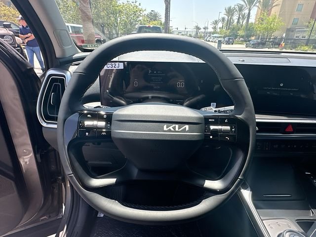 New 2026 Volcanic Sand Kia EX image 11