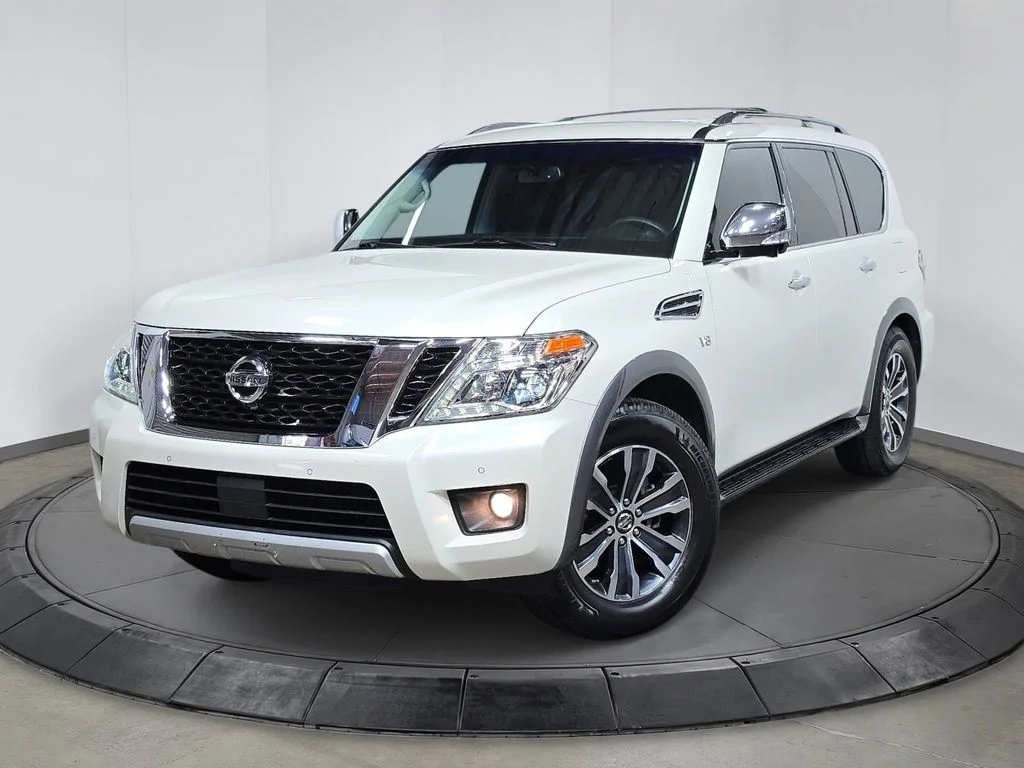 Used 2017 White Nissan SL image 1