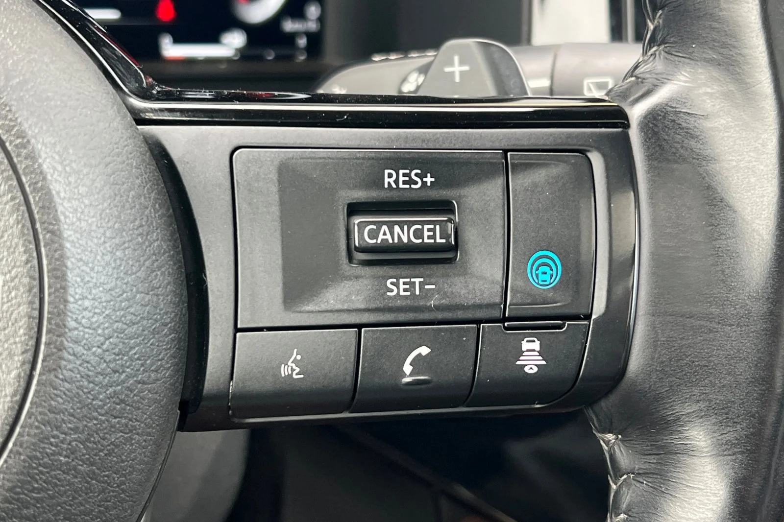 Used 2024 Boulder Gray Pearl Nissan Platinum image 29