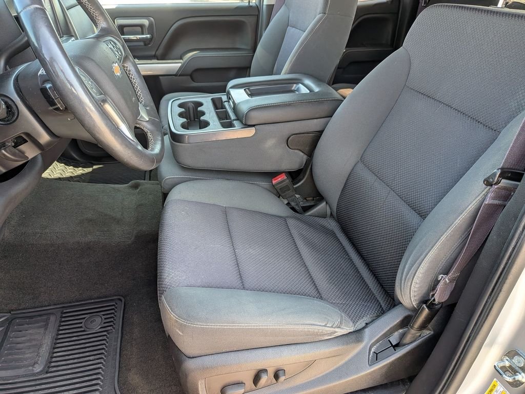 Used 2015 Silver Chevrolet LT image 16