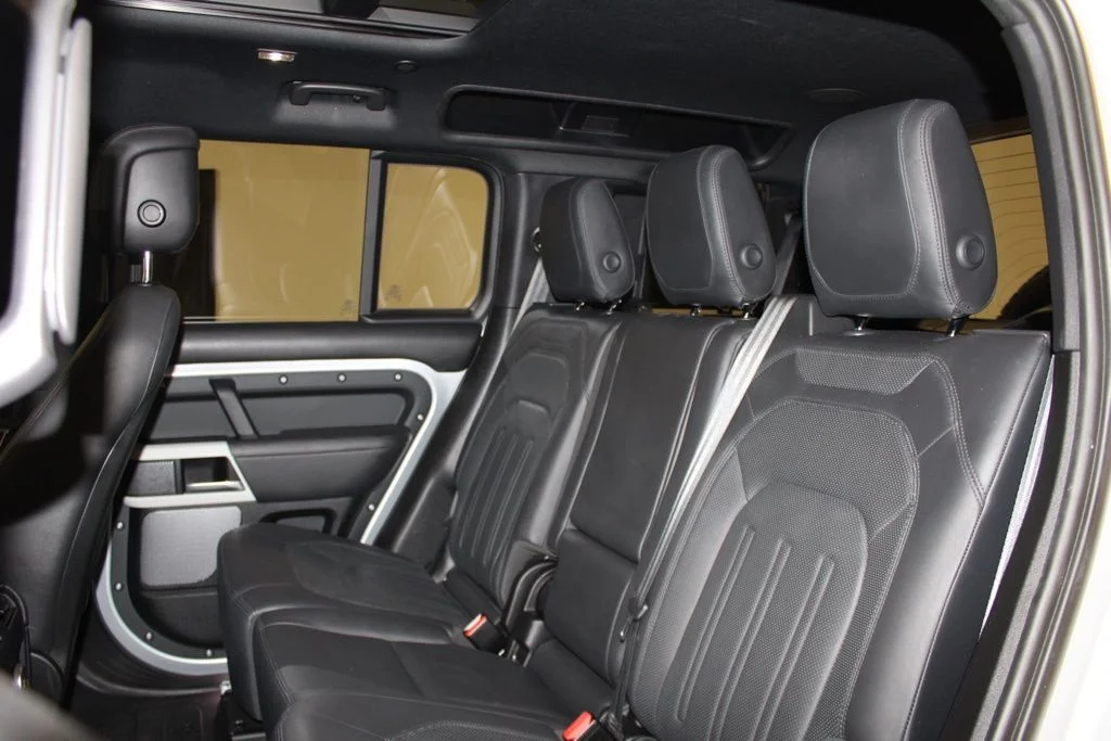 Used 2022 Silver Land Rover XS Edition image 43