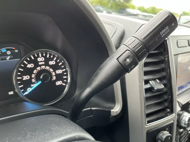 Used 2020 Silver Ford Lariat image 23