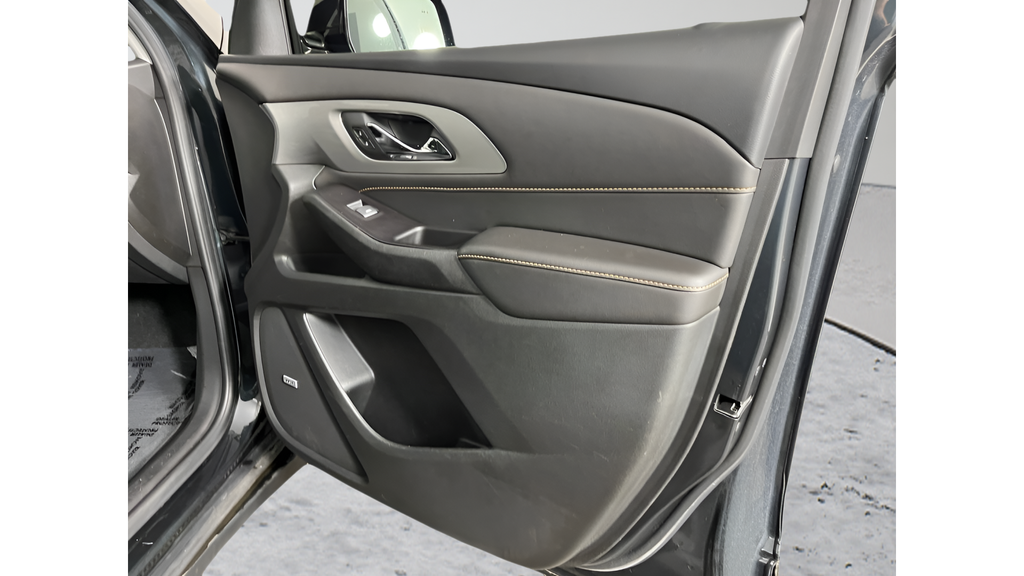 Used 2020 Graphite Metallic Chevrolet 3LT image 16