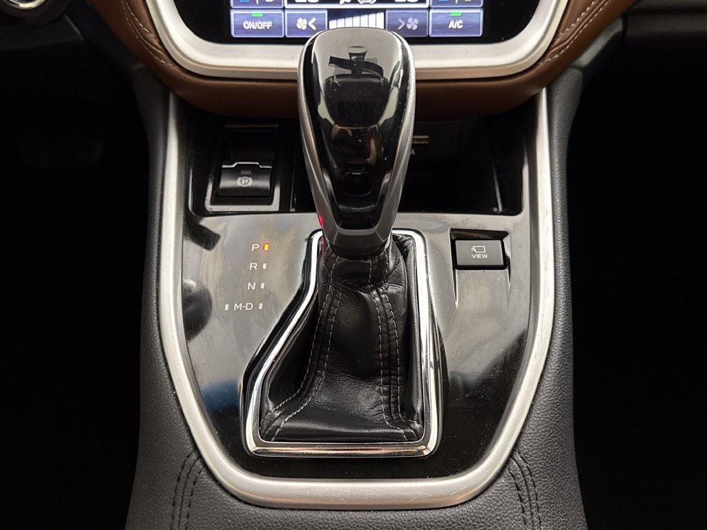 Used 2022 Gray Subaru Touring XT image 19