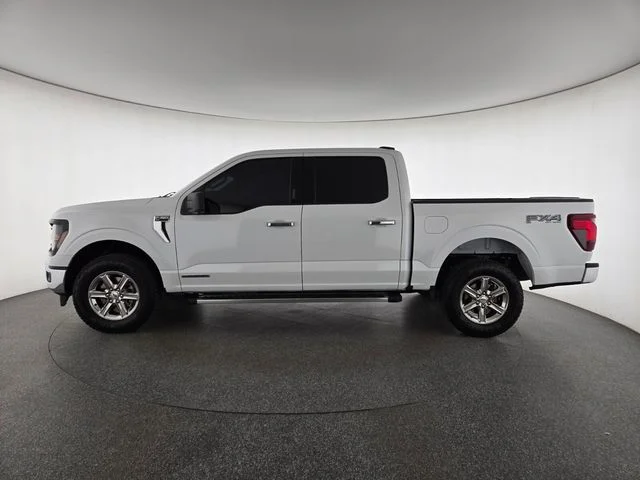 Used 2024 White Ford XLT image 25