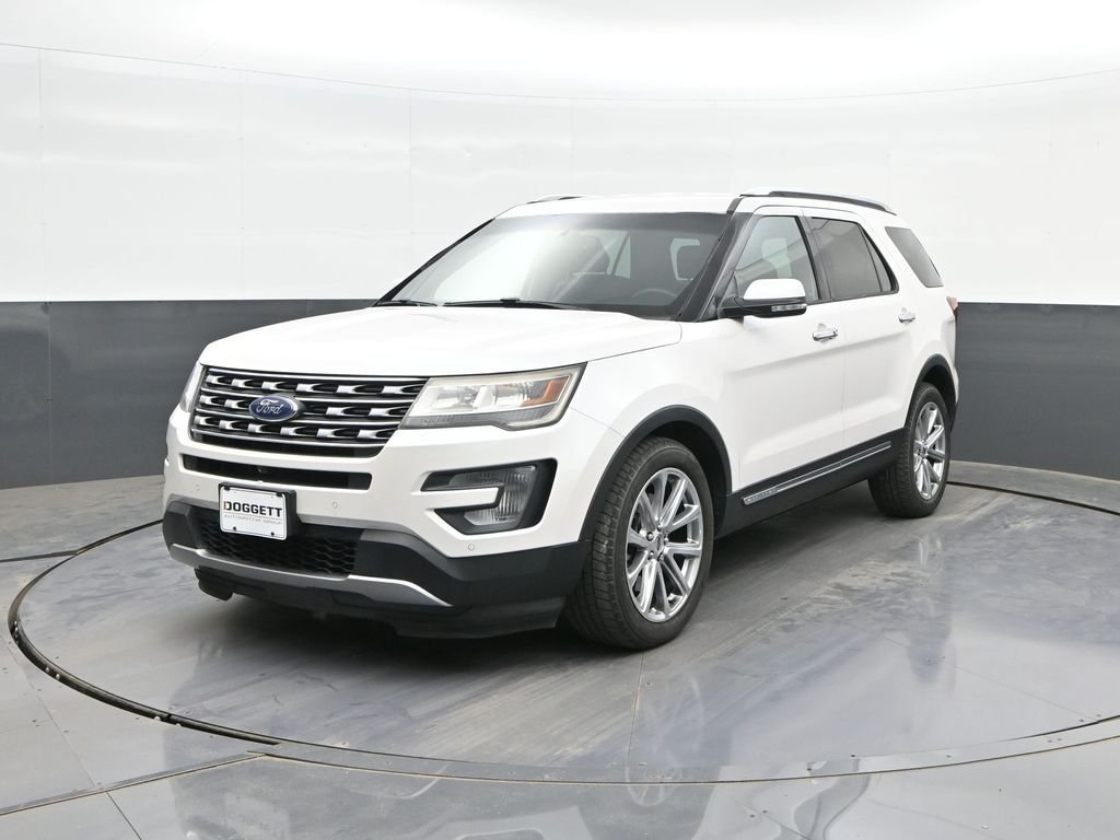 Used 2017 White Ford Limited image 34