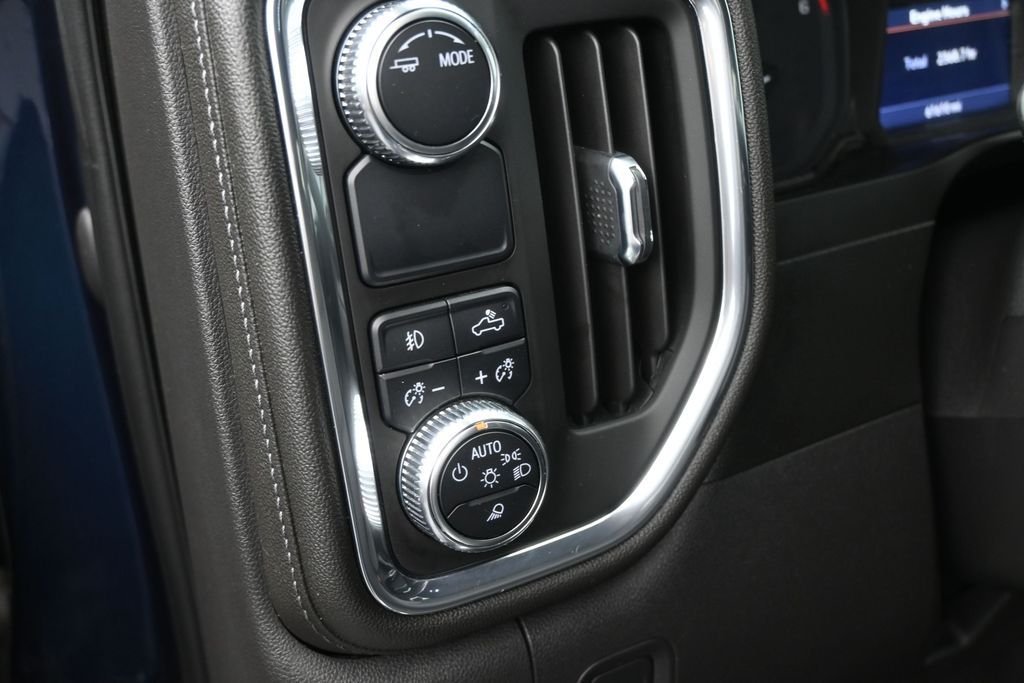 Used 2021 Blue GMC SLT image 20