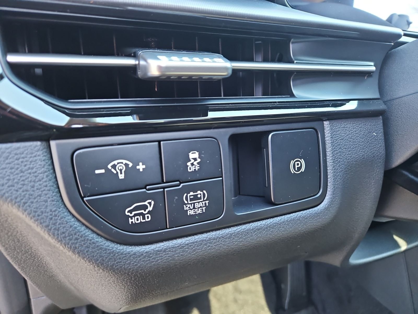 New 2026 Shadow Matte Gray Kia SX Prestige image 22