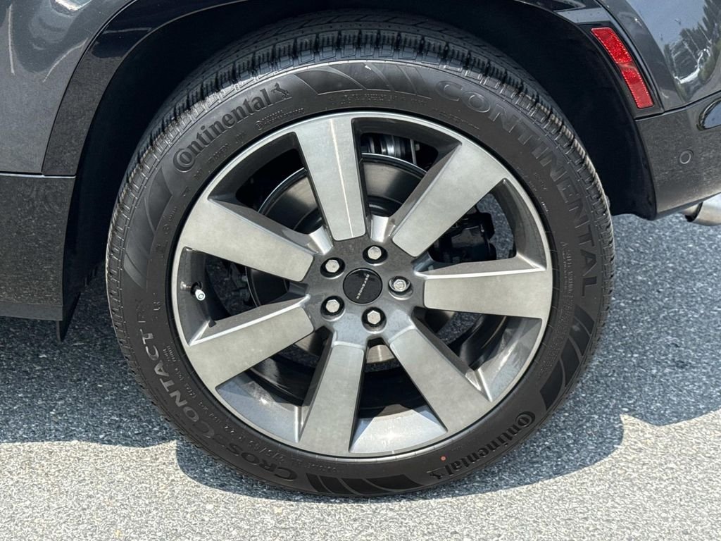 New 2026 Carpathian Grey Land Rover V8 image 29