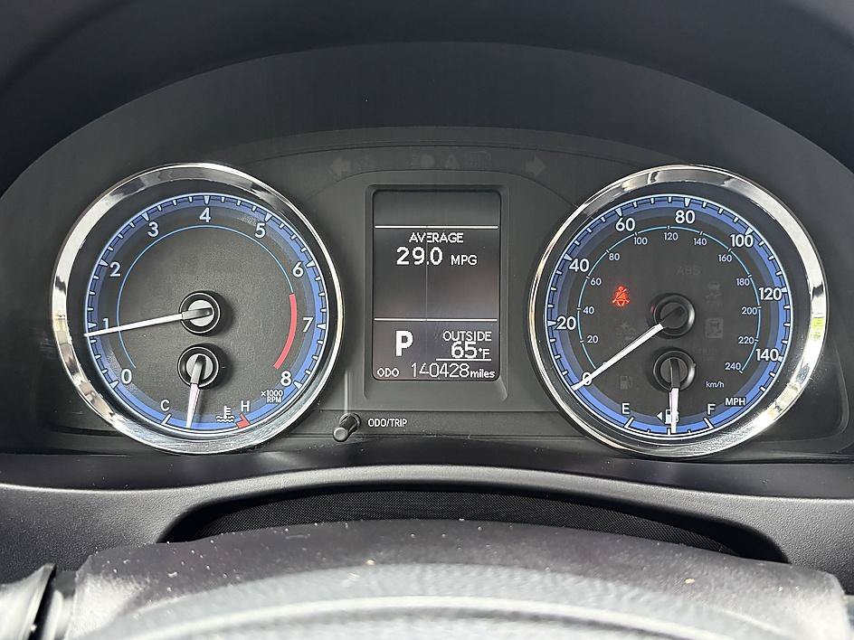 Used 2018 Super White Toyota LE image 20