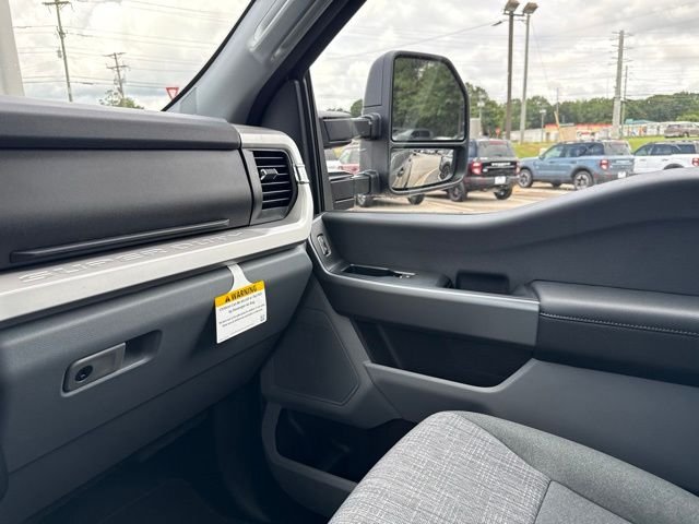 New 2026 Carbonized Gray Metallic Ford XLT image 30